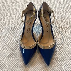 Cobalt Blue kitten heels!